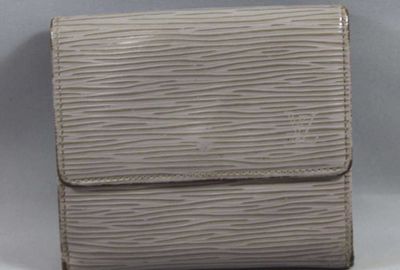 440-04402 ＬＯＵＩＳ　ＶＵＩＴＴＯＮ 財布