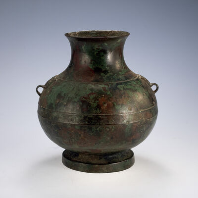 漢時代青銅花瓶（木箱）