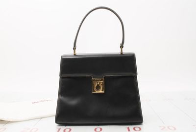 439-01793 Ｆｅｒｒａｇａｍｏ ハンドバッグ