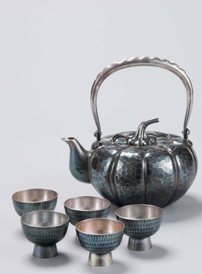 2177 松荣堂纯银制南瓜燗瓶及杯