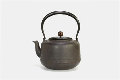 圓筒形鉄瓶