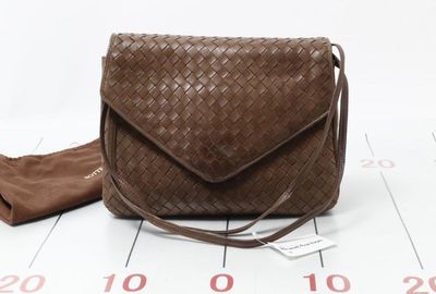 440-03671 Ｂｏｔｔｅｇａ　Ｖｅｎｅｔａ ショルダーバッグ