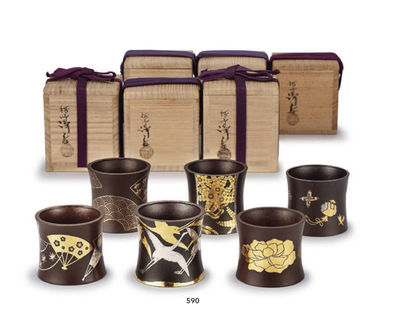 590 中川净益 铁地金银象嵌绘替盖置（付共箱）