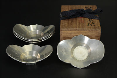 四代藏六造 純錫劍木瓜形蟲文 茶托5客（共箱）