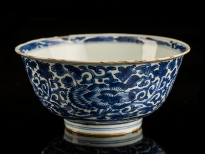 066-染付　唐草文　鉢