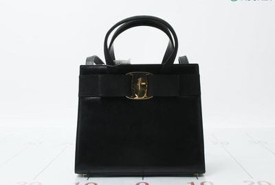 440-02937 Ｆｅｒｒａｇａｍｏ ショルダーバッグ