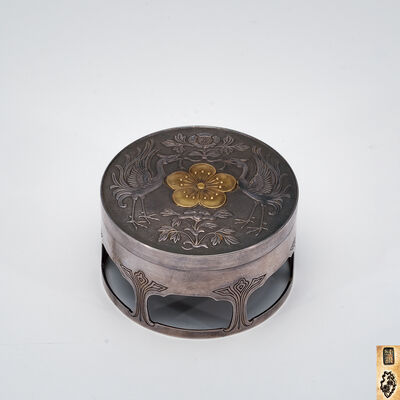 純銀雙鳳文透足 李王家御紋付 平台（木箱）