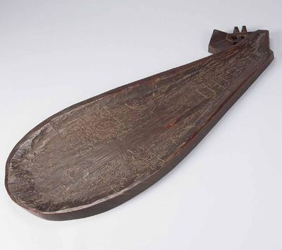 2125 木雕琵琶式茶盆