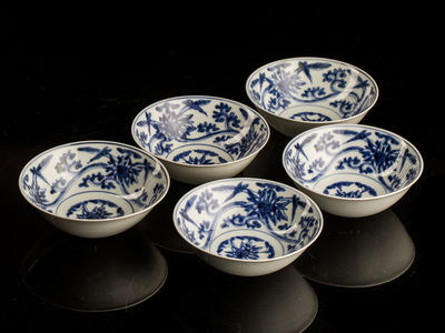 083-染付唐草紋鉢五客