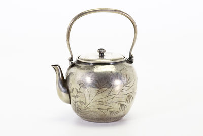 花草紋入 小銀瓶（箱付）