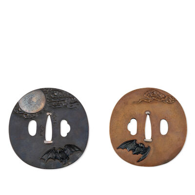 天光堂秀国銘　蝙蝠図鐔（木箱）