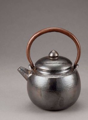 2171 二世秦藏六造纯银制宝珠式汤沸