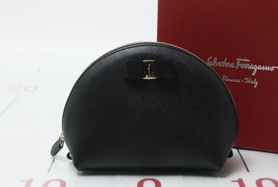 439-02432 Ｆｅｒｒａｇａｍｏ ポーチ