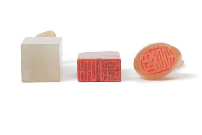 清 壽山石雕 獅鈕 印章等計3件