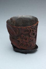 明代 老竹雕人物騎馬紋杯 底座付