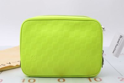 439-01368 ＬＯＵＩＳ　ＶＵＩＴＴＯＮ ポーチ