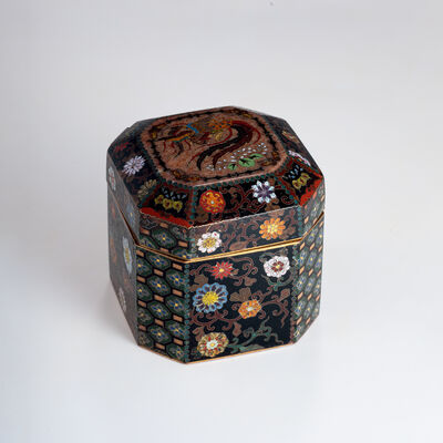 鳳凰図七宝香合（箱付）