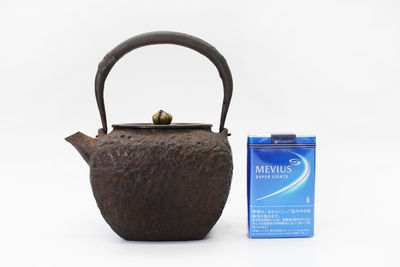 砲口時代岩肌鉄瓶