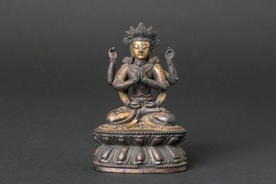 清十七世紀 銅鎏金 六臂観音