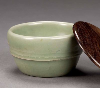 2138 明 龙泉窑蔗段洗