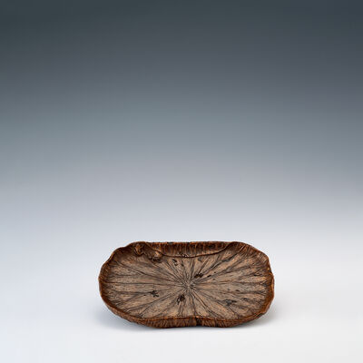 愛竹造　「花中君子」荷葉形茗注小盆（共箱）