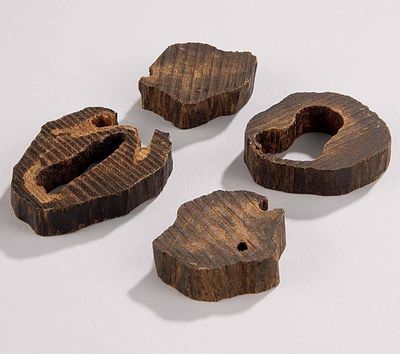 2211 沉香 （四件）