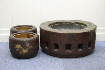 古木寬延 大火鉢一隻·金銀象嵌花鳥文 小火鉢一對