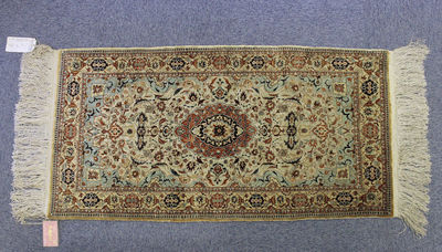 手工製作 刺繡掛毯 （絹100%）