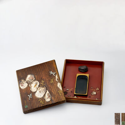 小川破笠（卯観子笠翁）作　陶磁象嵌海藻貝文硯箱　Bonhans出品物（箱付）