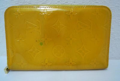 439-02476 ＬＯＵＩＳ　ＶＵＩＴＴＯＮ 財布