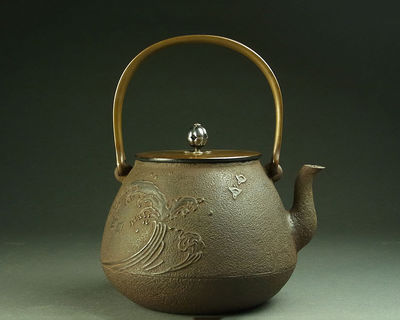 金寿堂 雨宮宗　浪千鳥長閑形鉄瓶 在銘  共箱 純銀摘蓋