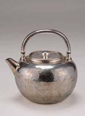 2239 土瓶形银瓶