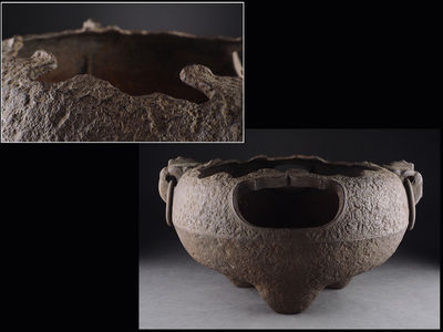 【夢工房】時代古鉄破風爐瓶掛五徳添　　癸-1