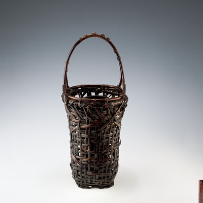 初代田辺竹雲斎造　末廣花籃（共箱）