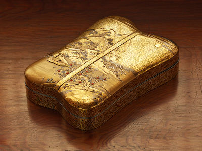 時代　軍扇形　サンゴ細工　硯箱