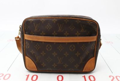 440-02617 ＬＯＵＩＳ　ＶＵＩＴＴＯＮ ショルダーバッグ
