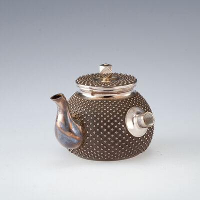 尚美堂造　純銀霰打急須（共箱）