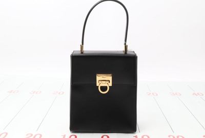 440-00517 Ｆｅｒｒａｇａｍｏ ハンドバッグ