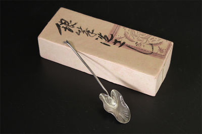 文房具 正阿弥勝義作　純銀蓮葉形水洗匙（共箱）