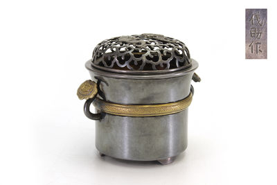 儀助作 靈芝雙蝠彫 金銀象嵌香爐（箱付）