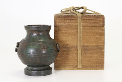 青銅花器（共箱）