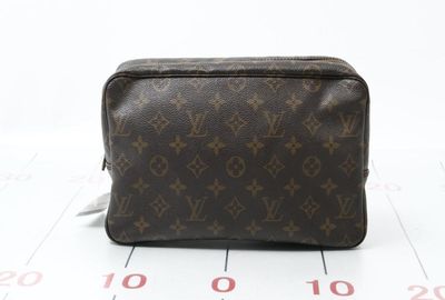 440-00703 ＬＯＵＩＳ　ＶＵＩＴＴＯＮ ポーチ