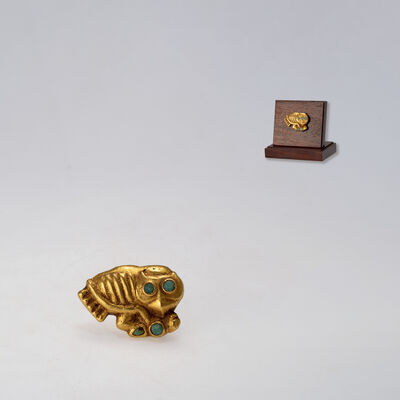 図騰緑松石象嵌金小物　金91%　台付（箱付）