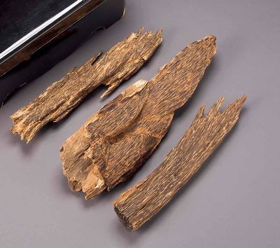 2226 沉香 （三块）