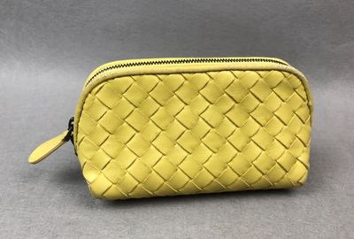 439-00255 Ｂｏｔｔｅｇａ　Ｖｅｎｅｔａ ポーチ
