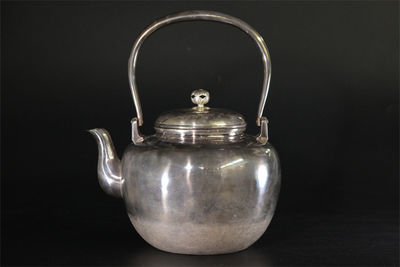 呉杉堂造 純銀望月形湯沸 （共箱）