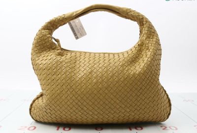 440-03132 Ｂｏｔｔｅｇａ　Ｖｅｎｅｔａ ショルダーバッグ