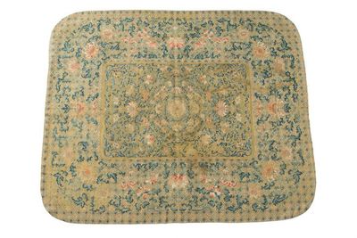 清 淡黄地 刺繍蓮花紋 掛帳