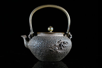 蓬萊云繞紋银飛鳥象嵌提摘鐵瓶