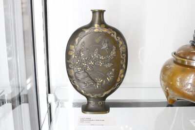 L2001　銅地高肉象嵌 小判形 花瓶